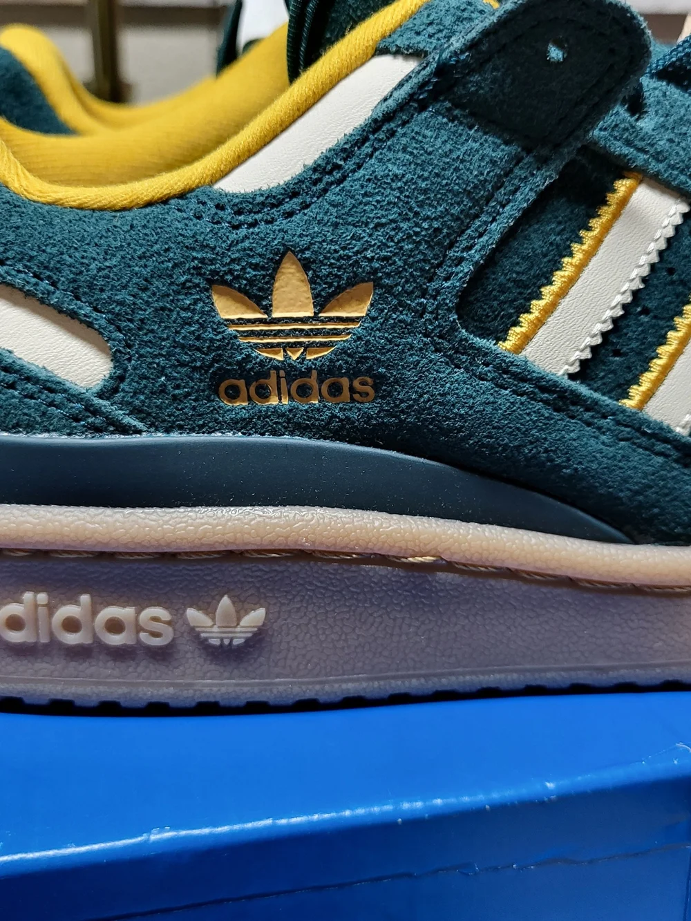 *NEW* Adidas Forum Cl Low Aurora Ivy/Wonder White/Yellow Size Men’s 5 Women's 6